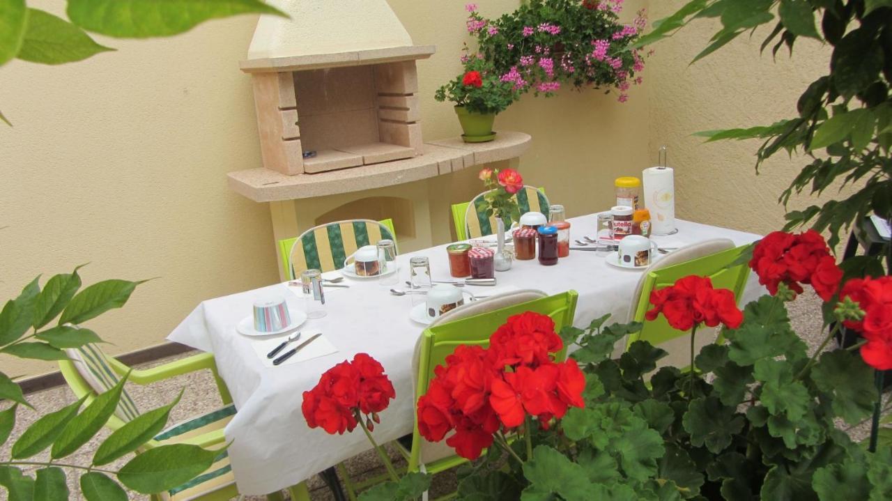 Choloy Les Glycines Bed & Breakfast エクステリア 写真